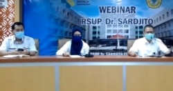 Tim RSUP dr Sardjito ketika mengikuti pertemuan daring 22 rumah sakit di DIY bersama Sultan. (Foto courtesy: RS dr.Sardjito)