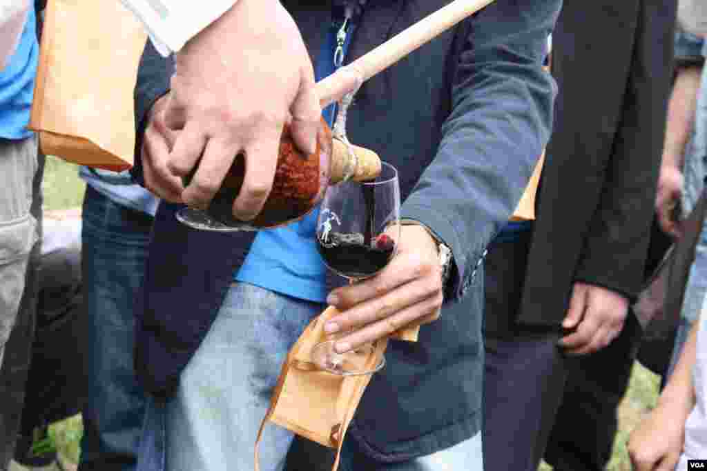 "მანდილი" ახალი ღვინის ფესტივალზე