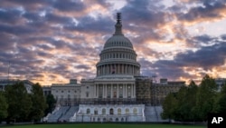 Републиканците имаат тесно мнозинство од 221-212 во Претставничкиот дом, што значи дека ќе треба да се обединат зад кандидатот за да го достигнат потребниот праг на просто мнозинство за да изберат претседател.