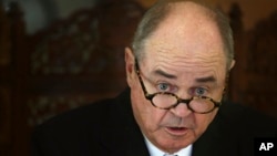 دابنز می گوید امریکا از نقش چین در مذاکرات صلح افغانستان استقبال می کند