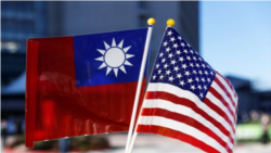 རྒྱལ་ཁབ་ཁག་གི་སྐུ་ཚབ་རྣམས་གཅིག་རྗེས་གཉིས་མཐུད་དུ་ཐེ་ཝན་ནང་ཕེབས་པ། 