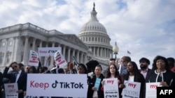 2023年3月22日，TikTok的支持者聚集在華盛頓國會山莊舉行記者會，反對禁令。