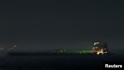 伊朗超級油輪“阿德里安•達里亞1號”8月19日夜間穿越直布羅陀海峽，駛向地中海。