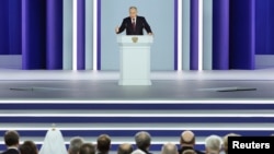 El presidente ruso, Vladimir Putin, pronuncia su discurso anual sobre el estado de la nación ante la Asamblea Federal en Moscú, Rusia, el 21 de febrero de 2023.