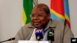 L'ancien président tanzanien Benjamin Mkapa, Nairobi, 7 janvier 2009