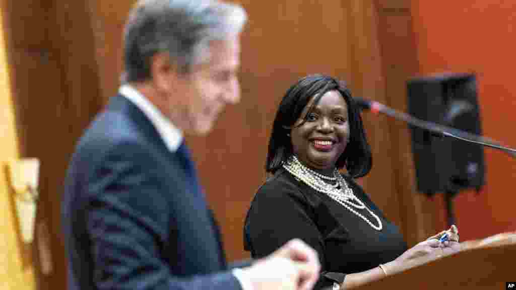 የዩናይትድ ስቴትስ የውጭ ጉዳይ ሚኒስትር አንተኒ ብሊንከን፣&nbsp;የኬንያ የውጭ ጉዳይ ሚኒስትር ራይቼል ኦማሞ በጋራ ጋዜጣዊ መግለጫ ሲሰጡ ናይሮቢ፣ ከንያ።