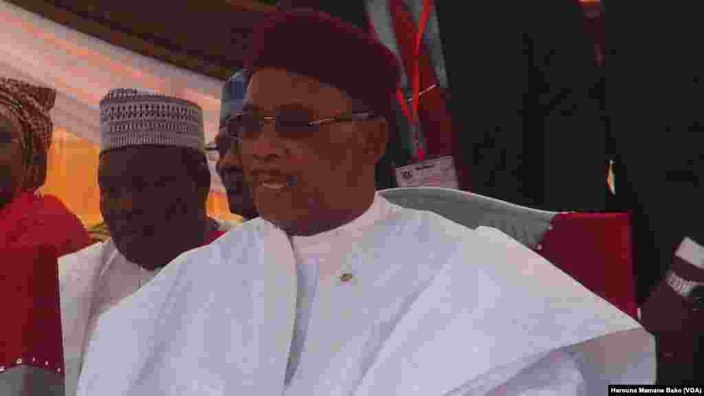 Shugaban Kasar Nijar Isufu Mahamadou a bikin tunawa da samun 'yancin kai a jihar Tahoua, Disamba 18, 2017