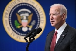 រូបឯកសារ៖ ប្រធានាធិបតីសហរដ្ឋអាមេរិកលោក Joe Biden ថ្លែងអំពីស្ថានភាពនៅប្រទេសមីយ៉ាន់ម៉ា នៅសេតវិមាន ក្នុងរដ្ឋធានីវ៉ាស៊ីនតោន កាលពីថ្ងៃទី ១០ ខែកុម្ភៈ ឆ្នាំ ២០២១។