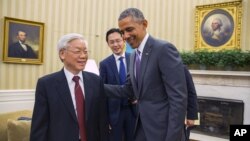 美國總統奧巴馬7月7日在白宮橢圓形辦公室﹐會見了越南共產黨總書記阮富仲。