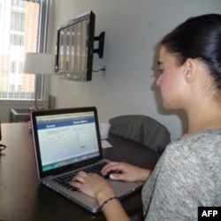 "Facebook" o'z aksiyalarini sotish niyatida