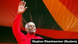 José Eduardo dos Santos 