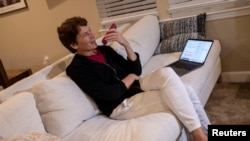 زانا کارۆلین بێرتۆزی، براوەی خەڵاتی نۆبڵی کیمیا لە ساڵی2022