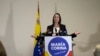 La líder de la oposición María Corina Machado habla durante una conferencia de prensa sobre su prohibición de 15 años para postularse para cargos públicos, en Caracas, Venezuela, el martes 4 de julio de 2023.