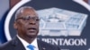 Sekretar za odbranu SAD Ostin Lojd govori tokom brifinga za novinare u Pentagonu, 21. jula 2021. (Foto: AP/Kevin Volf)
