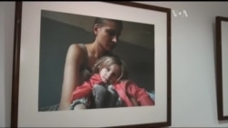 У Києві відбулась виставка про життя переміщених осіб. Відео