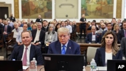 Donald Trump no tribunal, Nova Iorque, 2 outubro 2023