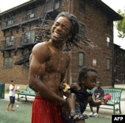 Amerika jazirama issiqdan lohaslandi