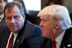 Guverner New Jerseyja Chris Christie i predsjednik Donald Trump u Bijeloj kući, 29. marta 2017.