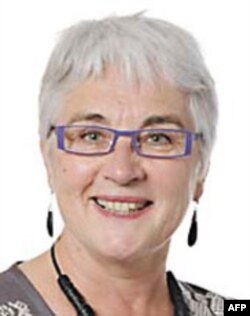 Nikol Kiil-Nielsen, fransuz qonunchi, O'zbekiston hukumati bolalarni majburlab paxtazorga olib chiqmasin deydi