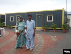 អ្នក​ស្រី Marvi អាយុ​ ៣៥ ឆ្នាំមាន​គម្រោង​ធ្វើ​ជា​អ្នក​បើក​បរ​ឡាន​បែន។ ស្វាមី​របស់​អ្នក​ស្រី​គាំ​ទ្រ​អ្នក​ស្រី​ចំពោះ​ការងារ​នេះ។​