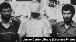 ཨི་རན་གྱིས་ཨ་རིའི་གཞུང་ཚབ་ཁང་གི་ལས་བྱེད་པ་མི་གཏར་ཉར།