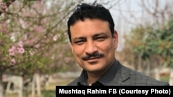 مشتاق رحیم، د کرکټ د چارو آگاه