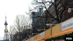 近年日本各地不时有各种与德国的交流活动，图为去年圣诞节北海道札幌市举办的慕尼黑展。美国之音歌蓝拍摄