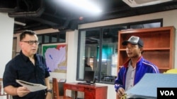 លោក ​Douglas Steele​ ​អ្នក​គ្រប់គ្រង​ទូទៅ​របស់​កាសែត​ The Cambodia Daily រាជធានីភ្នំពេញ​ ថ្ងៃទី៤ ខែកញ្ញា​ ឆ្នាំ២០១៧។ (ខាន់ សុគុំមនោ/VOA)