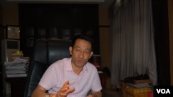 芷江飞虎队纪念馆馆长吴建宏（美国之音林森拍摄）