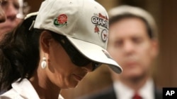 2006년 난민 자격으로 미국에 입국해 의회에서 기자회견을 가진 탈북 여성. (자료사진)