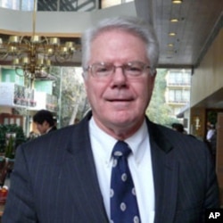 中国问题专家兰普顿教授