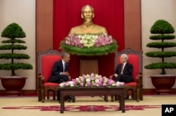 U.S. President Barack Obama meets with Vietnamese Communist party secretary general Nguyen Phu Trong at the Central Office of the Communist Party of Vietnam in Hanoi, Vietnam, Monday, May 23, 2016.