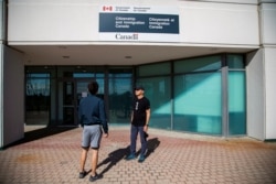 加拿大多伦多支持香港民主运动的艾瑞克∙李创办组织帮助香港新移民融入加拿大。（2021年6月15日）