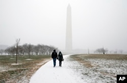 Сніг випав у столиці США