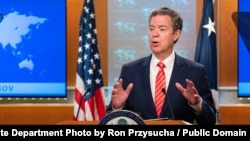 샘 브라운백 미 국무부 국제종교자유 대사가 10일 워싱턴 국무부 청사에서 열린 ‘2019 국제종교자유’ 보고서 발표 기자회견에서 북한의 종교 탄압 실태를 언급했다.