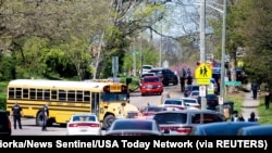 Scena ispred srednje škole u Noksvilu poslije pucnjave