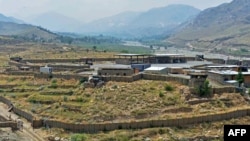 Afg'oniston kuchlariga topshirilgan AQSh harbiy bazasi, Achin tumani, Nangarhor viloyati