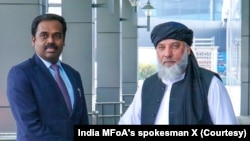 د طالبانو حکومت د صنعت او سوداګرۍ وزیر نورالدین عزیزي هند ته رسېدلی دی