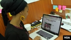 Entrepreneur Marion Moon has turned to online crowdfunding to get her organic fertilizer company off the ground, in Nairobi, Kenya, Feb. 10, 2015. (Hilary Heuler / VOA News)