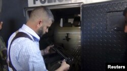 El Ejército Sirio Libre acusó al régimen de Asad, de haber movido las armas químicas que posee.