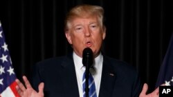 Donald Trump devant l'association des shérifs et chefs de police des grandes villes américaines, Washington, le 8 février 2017.