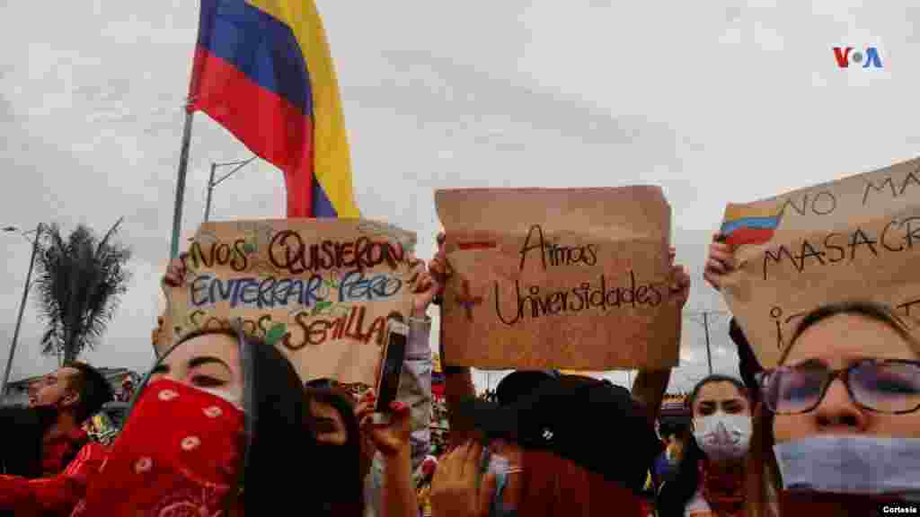 El domingo 16 de mayo 2021, el Gobierno Nacional sostuvo un encuentro en horas de la tarde con el comité nacional del paro en Colombia.