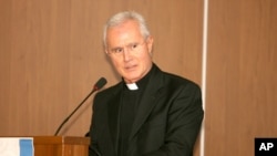 Monsignor Nunzio Scarano di Salerno, Italia (Foto: dok). Scarano, baru-baru ini diskors dari jabatannya di Vatikan dan dalam penyelidikan pihak berwenang atas tuduhan melakukan pencucian uang.