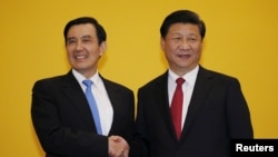習近平、馬英九新加坡歷史性握手。