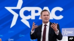 白宮國家安全顧問麥克·華爾茲在華盛頓附近舉行的保守派政治行動會議上發表講話。(2025年2月21日)