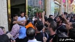 صرافی ایران - صف دلار (آرشیو)