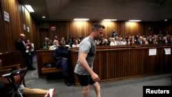 FILE PHOTO: Pictures of the Decade