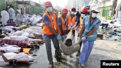 مرگ صدها زائر در جریان مراسم حج 