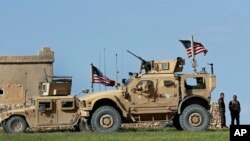 Amerika askerleri ve hava kuvvetleri IŞİD'e yönelik operasyonlara destek vermeye devam ediyor