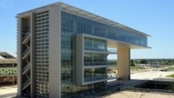 Qualidade do ensino universtario angolano em discussão - 1:55